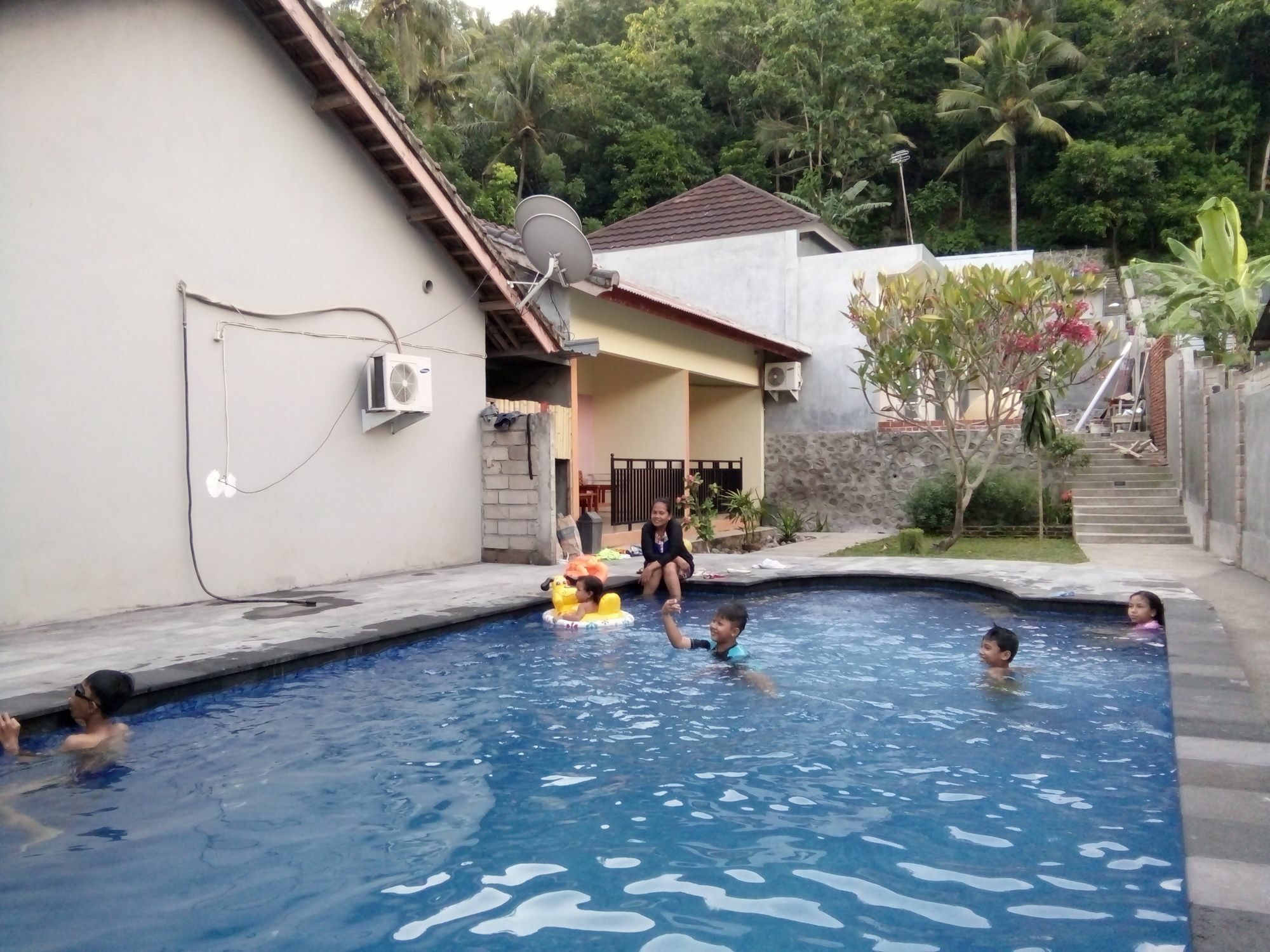 Family Garden Homestay Mangsit Dış mekan fotoğraf